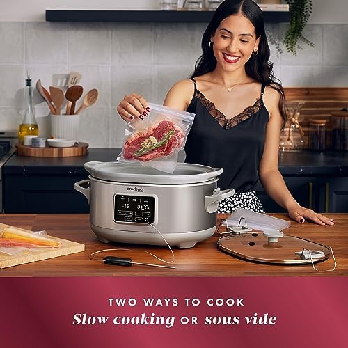 Crock-Pot 7 Quart Programmable Cook & Carry Slow Cooker W6JR